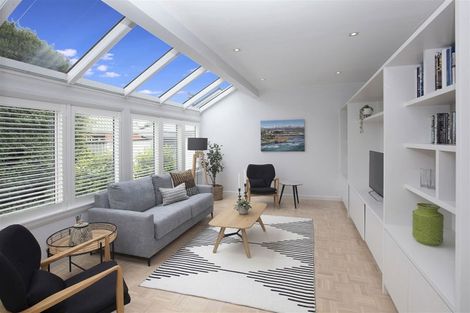 Photo of property in 43 Jacksons Road, Lyttelton, 8082