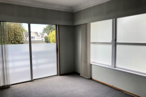 Photo of property in 38 Beaubank Road, Kelston, Auckland, 0602