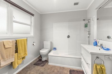 Photo of property in 2/14 Astor Street, Karori, Wellington, 6012