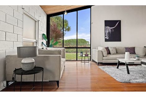 Photo of property in 77 Glenfield Crescent, Mairehau, Christchurch, 8052