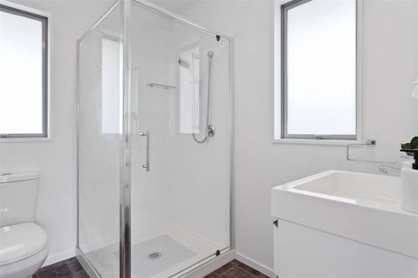 Photo of property in 2/28 Ottawa Road, Wainoni, Christchurch, 8061