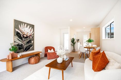Photo of property in 83d Oxford Street, Tawa, Wellington, 5028