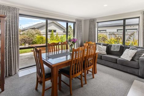 Photo of property in 7 Levi Place, Kelvin Grove, Palmerston North, 4414