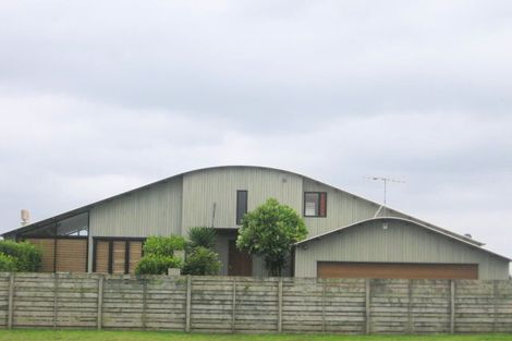 Photo of property in 138 Puka Crescent, Matarangi, Whitianga, 3592