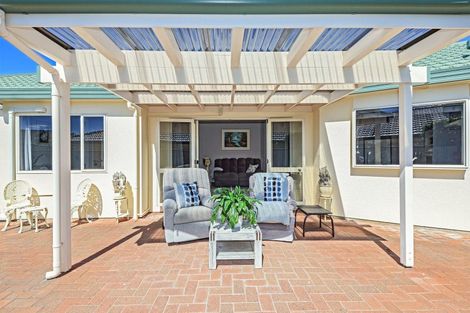 Photo of property in 9 Claridge Place, Taradale, Napier, 4112