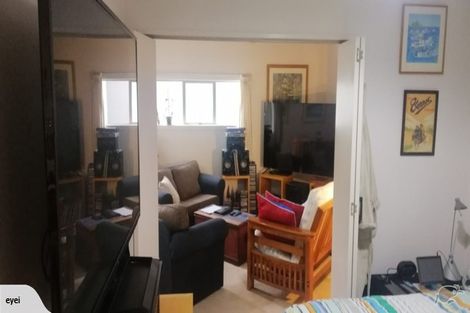 Photo of property in Dixonlane Apartments, 7/7 Feltex Lane, Te Aro, Wellington, 6011