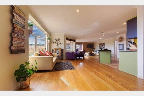 Photo of property in 31 Roy Maloney Drive, Henderson, Auckland, 0612