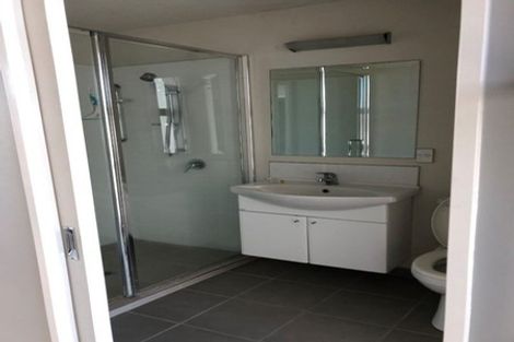 Photo of property in 545 Barbadoes Street, Edgeware, Christchurch, 8013