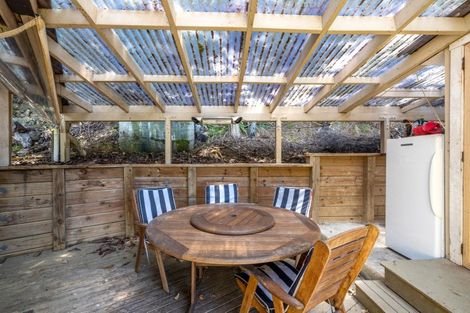 Photo of property in 35 Miro Road, Palm Beach, Waiheke Island, 1081