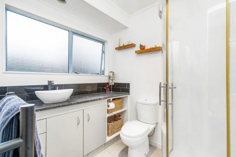 Photo of property in 1 Caesar Roose Drive, Glenview, Hamilton, 3206