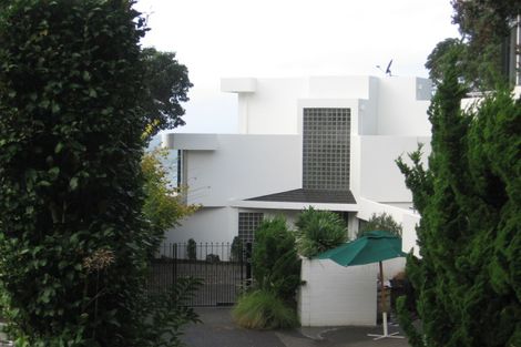 Photo of property in 1/50 Whitby Crescent, Mairangi Bay, Auckland, 0630