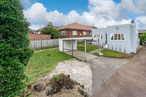 Photo of property in 1/10 Coronation Street, Belmont, Auckland, 0622