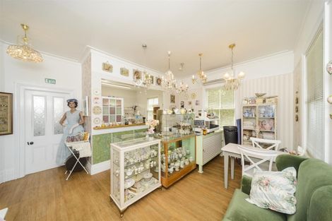 Photo of property in 89 Bridge Street, Bulls, 4818