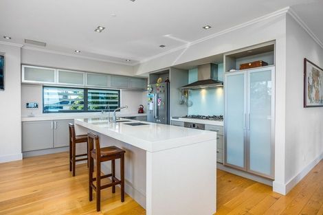 Photo of property in 106 Hillcrest Road, Hatfields Beach, Orewa, 0931