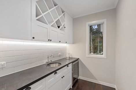 Photo of property in 402 Paremoremo Road, Paremoremo, Auckland, 0632