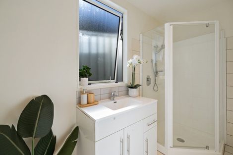 Photo of property in 32 Dart Place, Fernhill, Queenstown, 9300