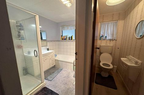 Photo of property in 1a Burcham Street, Taita, Lower Hutt, 5011