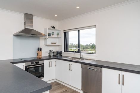 Photo of property in 4 Kuaka Crescent, Mangawhai, 0505