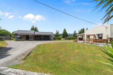 Photo of property in 4 Bishops Road, Ohau, Levin, 5570