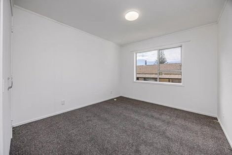 Photo of property in 2/51 Rimu Street, New Lynn, Auckland, 0600
