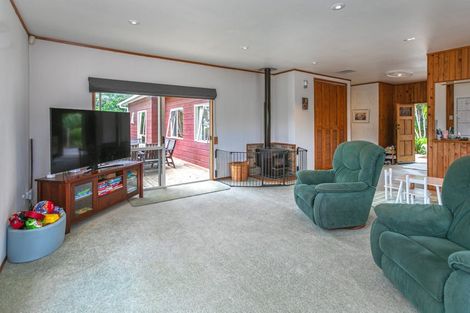 Photo of property in 40 Driving Creek Road, Coromandel, 3506