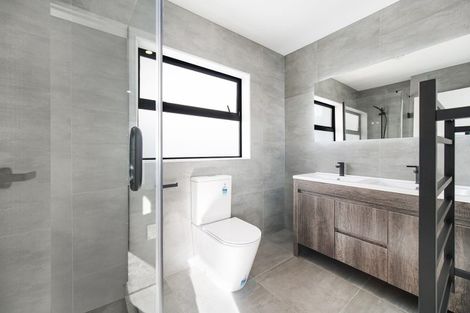 Photo of property in 4 Pleasant Way, Matakatia, Whangaparaoa, 0930