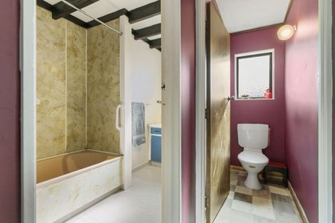 Photo of property in 106 Lorraine Place, Whangamata, 3620