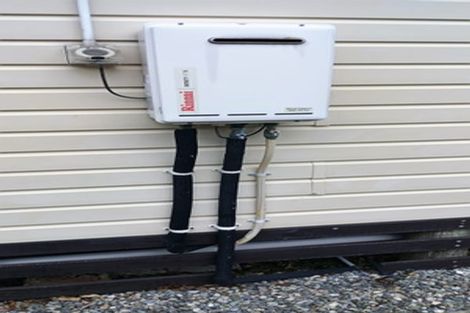 Photo of property in 13 Pakington Street, Westport, 7825