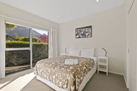 Photo of property in 18 Amber Close, Arthurs Point, Queenstown, 9371