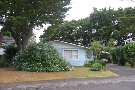 Photo of property in 14 Tudward Glade, Hillcrest, Auckland, 0627