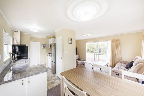 Photo of property in 17 Cargill Grove, Kelvin Grove, Palmerston North, 4414