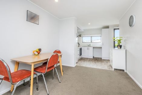 Photo of property in 95 Battalion Drive, Papakura, 2110