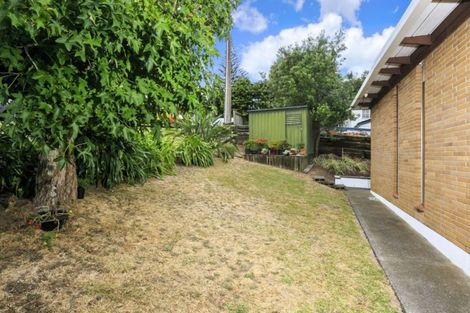Photo of property in 1/4 Lynn Road, Bayview, Auckland, 0629
