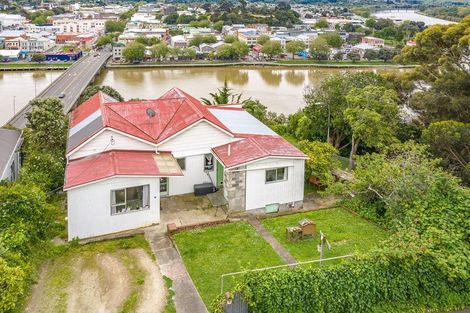 Photo of property in 30 Hipango Terrace, Durie Hill, Whanganui, 4500