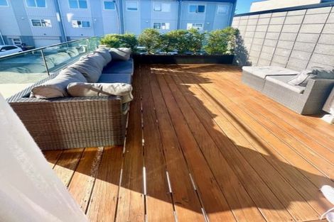 Photo of property in 16 Meritage Lane, Te Atatu South, Auckland, 0610