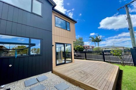Photo of property in 7a Poto Street, Te Atatu South, Auckland, 0610