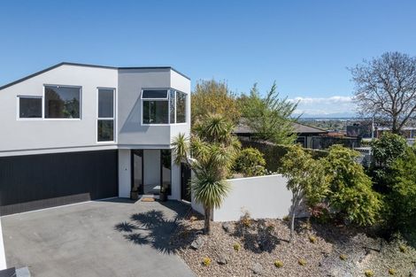 Photo of property in 1 Overdale Drive, Cashmere, Christchurch, 8022
