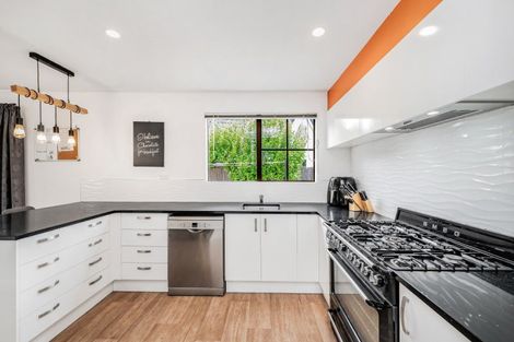 Photo of property in 12 Torlesse Crescent, Darfield, 7510