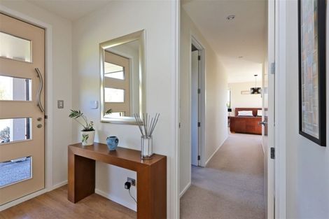 Photo of property in 4 Kempton Park Lane, Havelock North, 4130