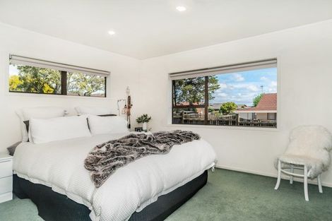 Photo of property in 10 Marendellas Drive, Bucklands Beach, Auckland, 2014