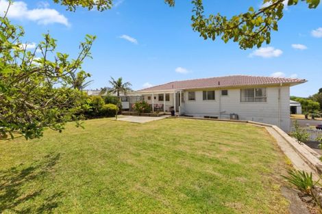Photo of property in 40 Marendellas Drive, Bucklands Beach, Auckland, 2014