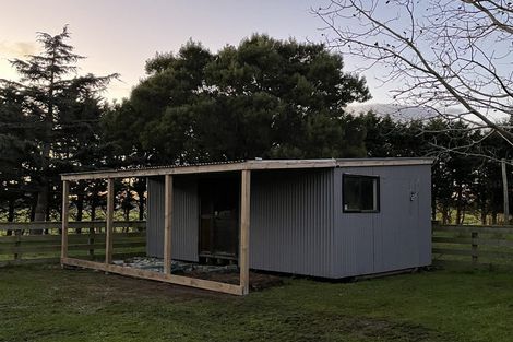 Photo of property in 729 Makerua Road, Tokomaru, Palmerston North, 4474