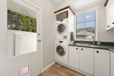 Photo of property in 21 Galbraith Avenue, Beerescourt, Hamilton, 3200