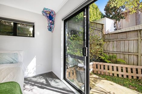 Photo of property in 7a Parkwood Crescent, Gulf Harbour, Whangaparaoa, 0930