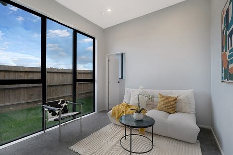 Photo of property in 41 Mcindoe Road, Kumeu, 0810