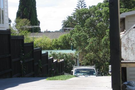 Photo of property in 20a Rutland Road, Stanley Point, Auckland, 0624