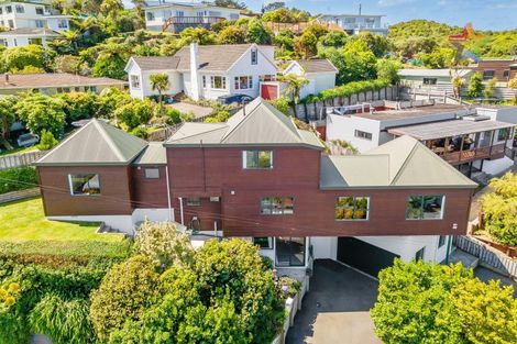 Photo of property in 36a Maungaraki Road, Korokoro, Lower Hutt, 5012