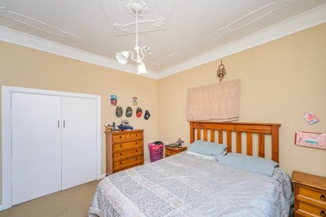 Photo of property in 30 Puriri Terrace, Roslyn, Palmerston North, 4414