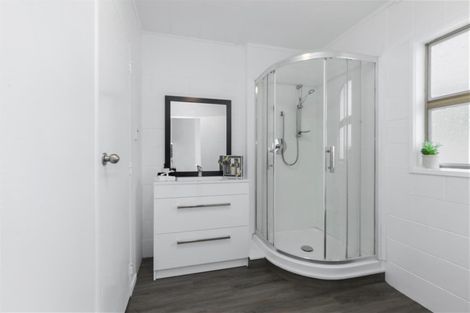 Photo of property in 3d Kopara Grove, Stokes Valley, Lower Hutt, 5019