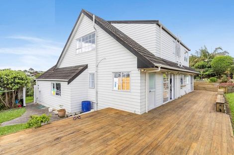 Photo of property in 13 Delisle Place, Windsor Park, Auckland, 0632